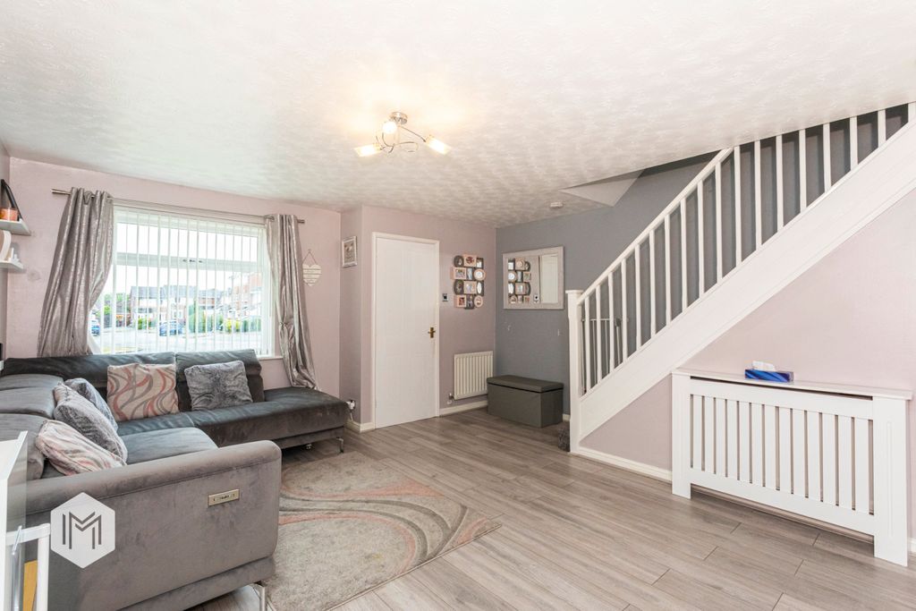 Property photo 2 of 16 Picture No. 15