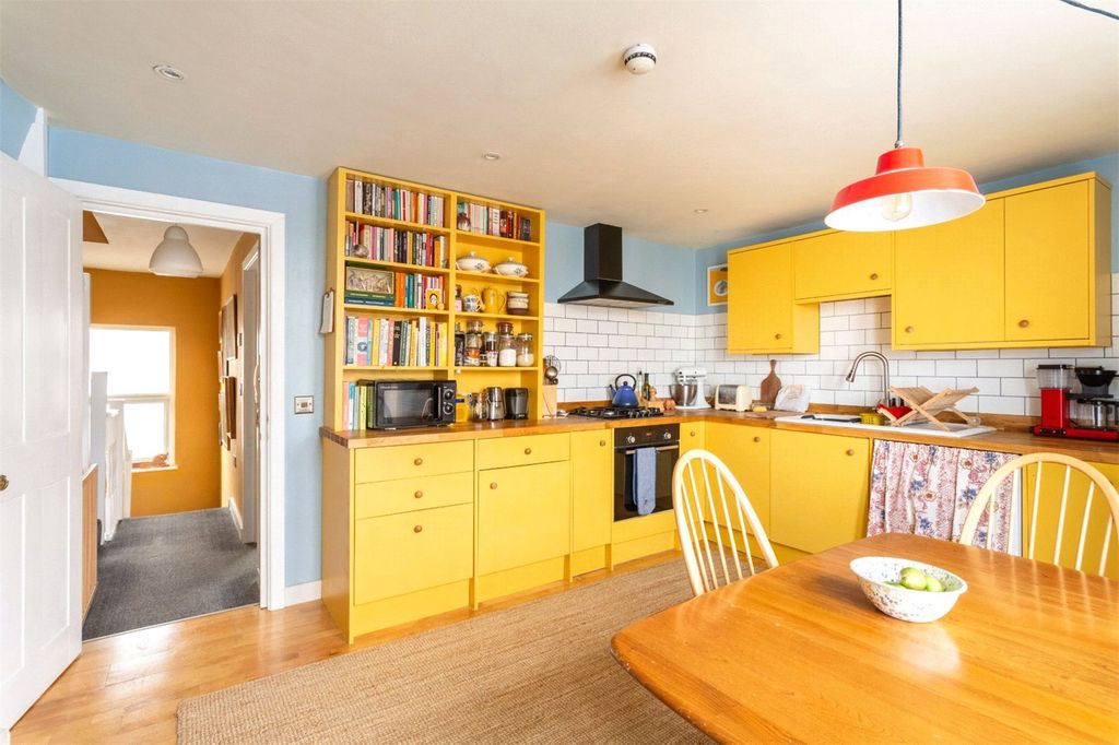 Property photo 3 of 16 Picture No. 16