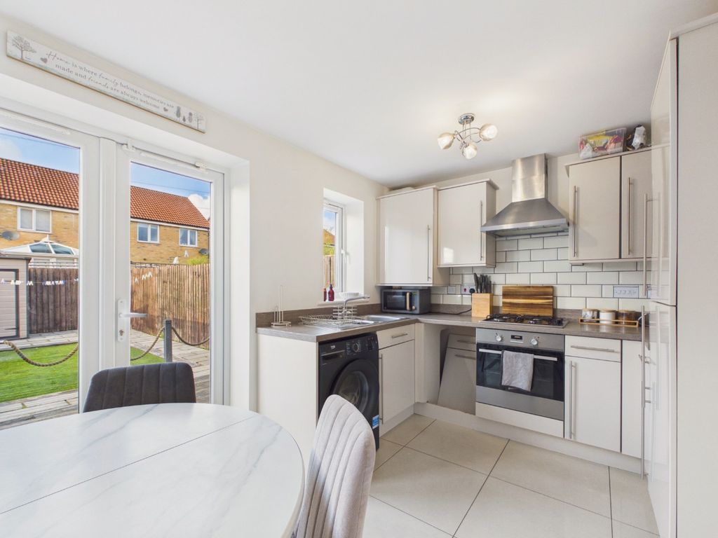 Property photo 2 of 19 5569244