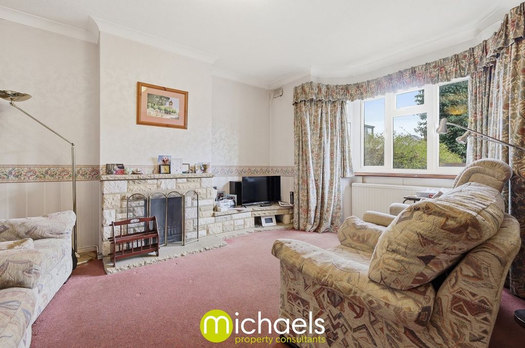 Property photo 3 of 17