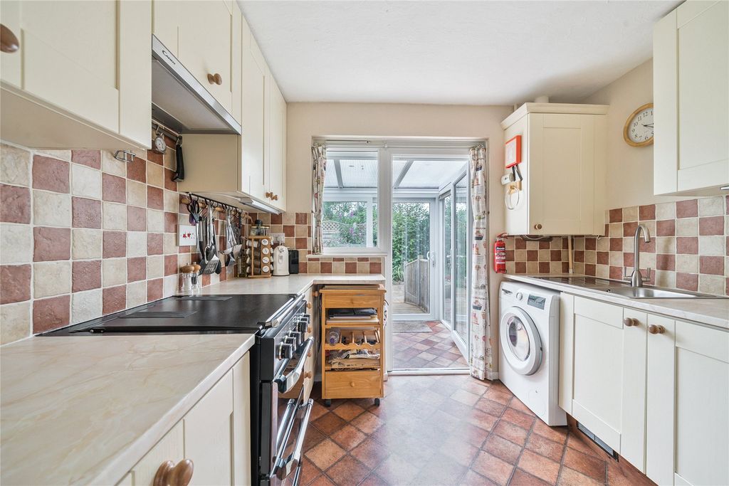 Property photo 3 of 22 Picture No. 10