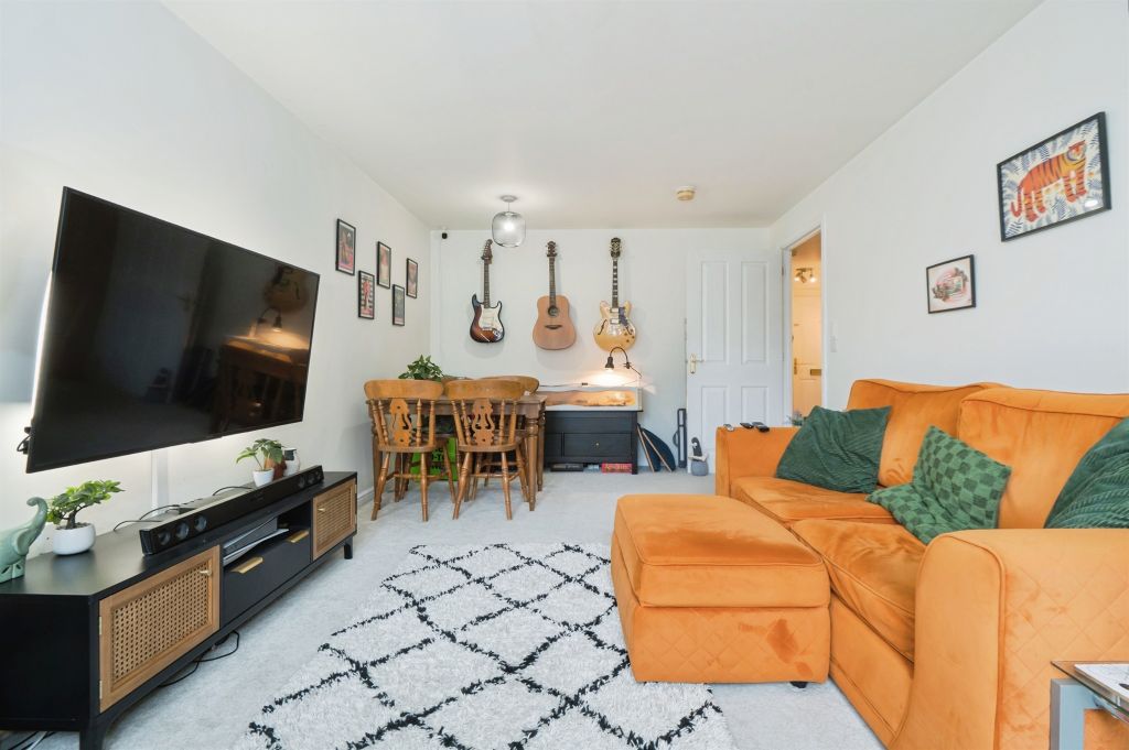 Property photo 3 of 9