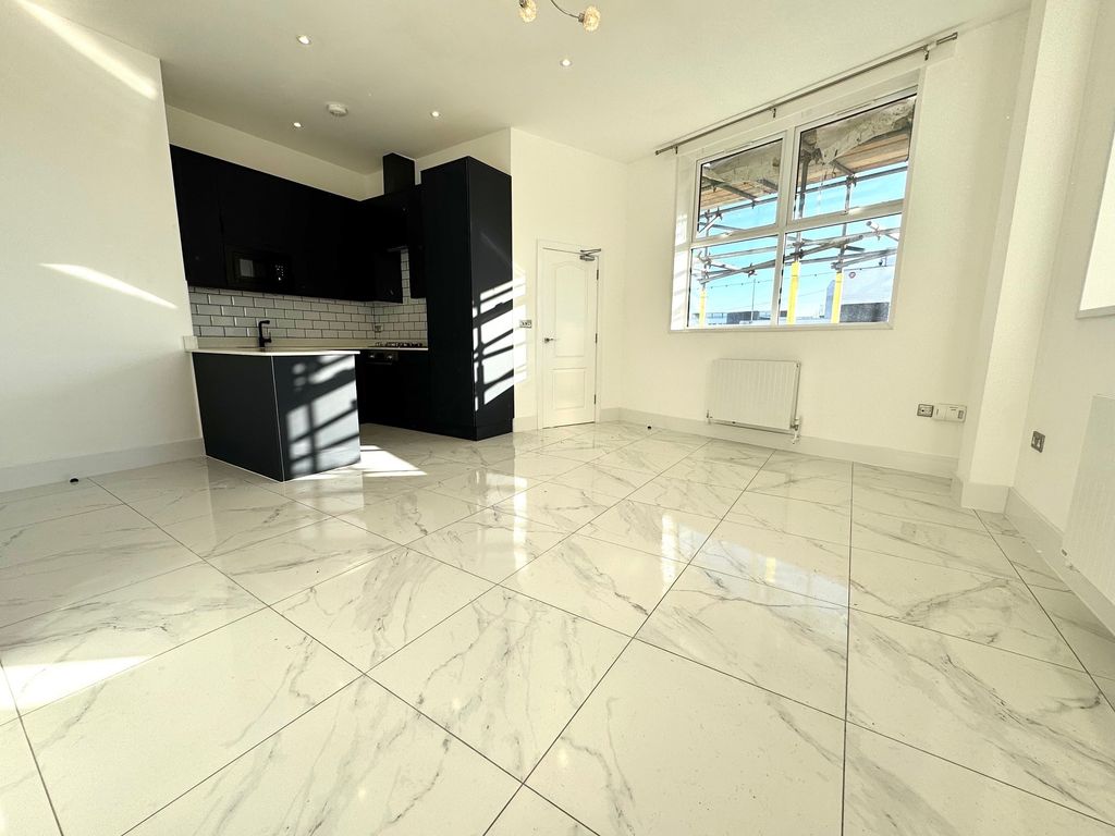 Property photo 2 of 9 Living Room