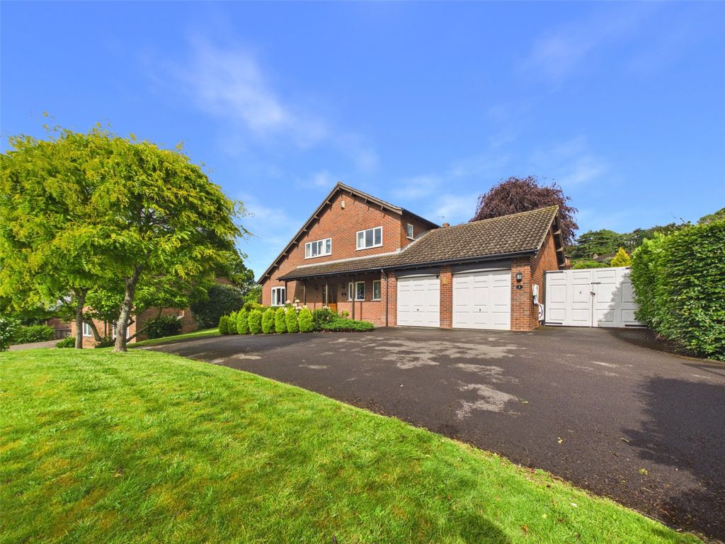 Property photo 1 of 32 Picture No. 28