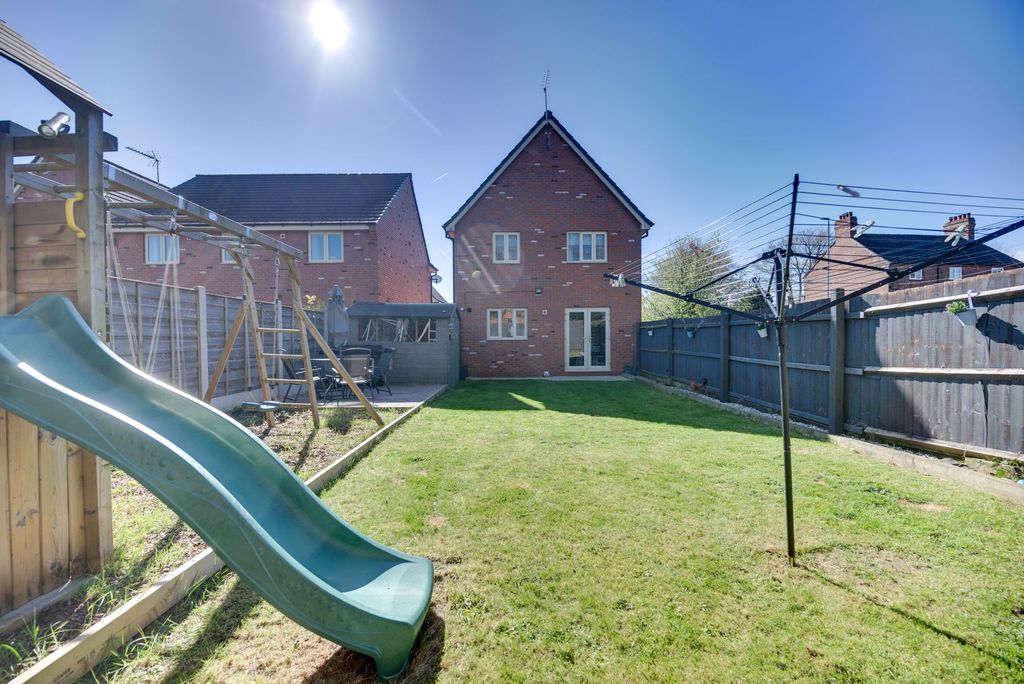 Property photo 3 of 24