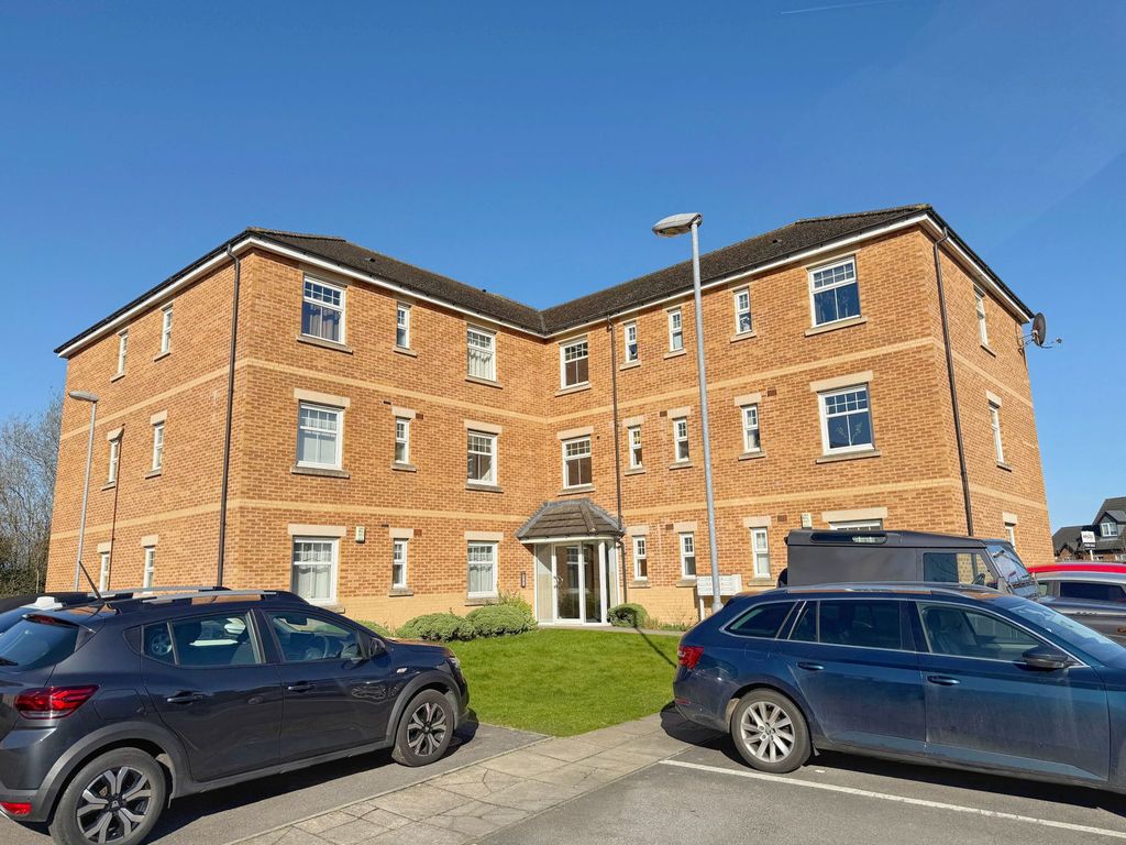 Property photo 1 of 16