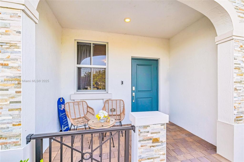 Property photo 3 of 33 <Alttext/>