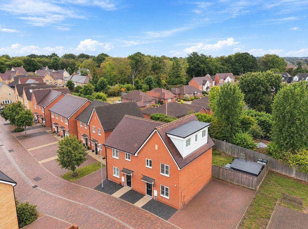 Property photo 1 of 34