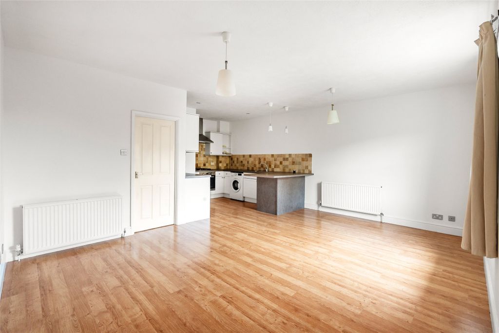 Property photo 3 of 9 Picture No. 10