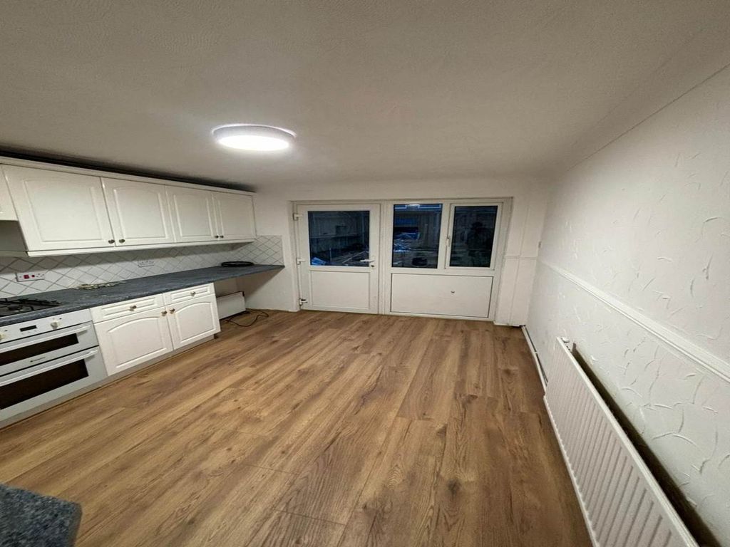 Property photo 2 of 5 26 Land K