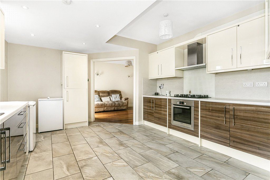 Property photo 2 of 12 Kitchen