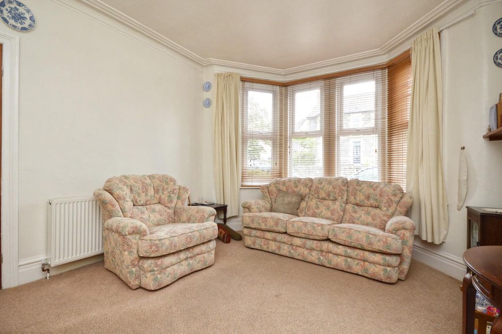 Property photo 3 of 16 Sitting Room