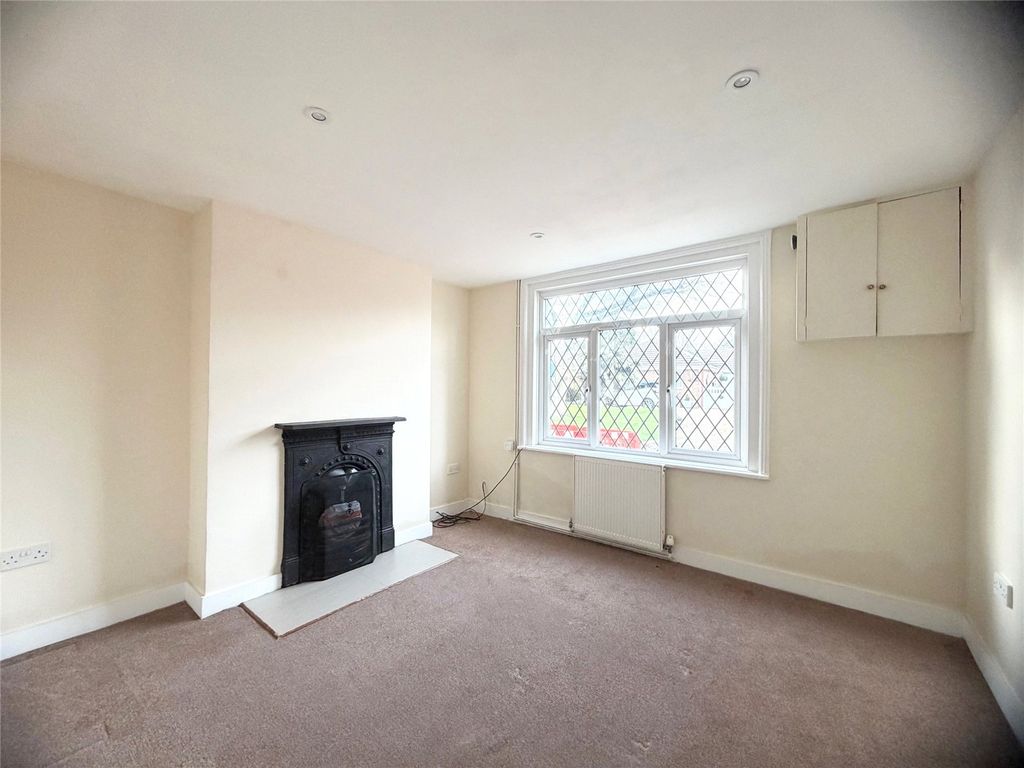 Property photo 3 of 9 Picture No. 10