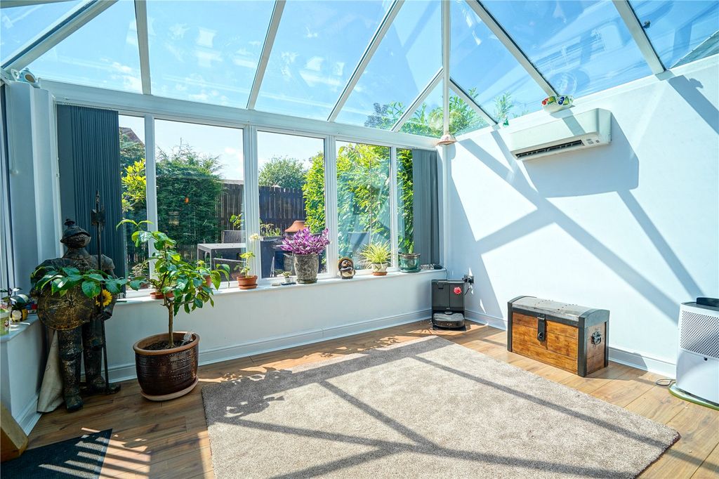 Property photo 3 of 15 Picture No. 06