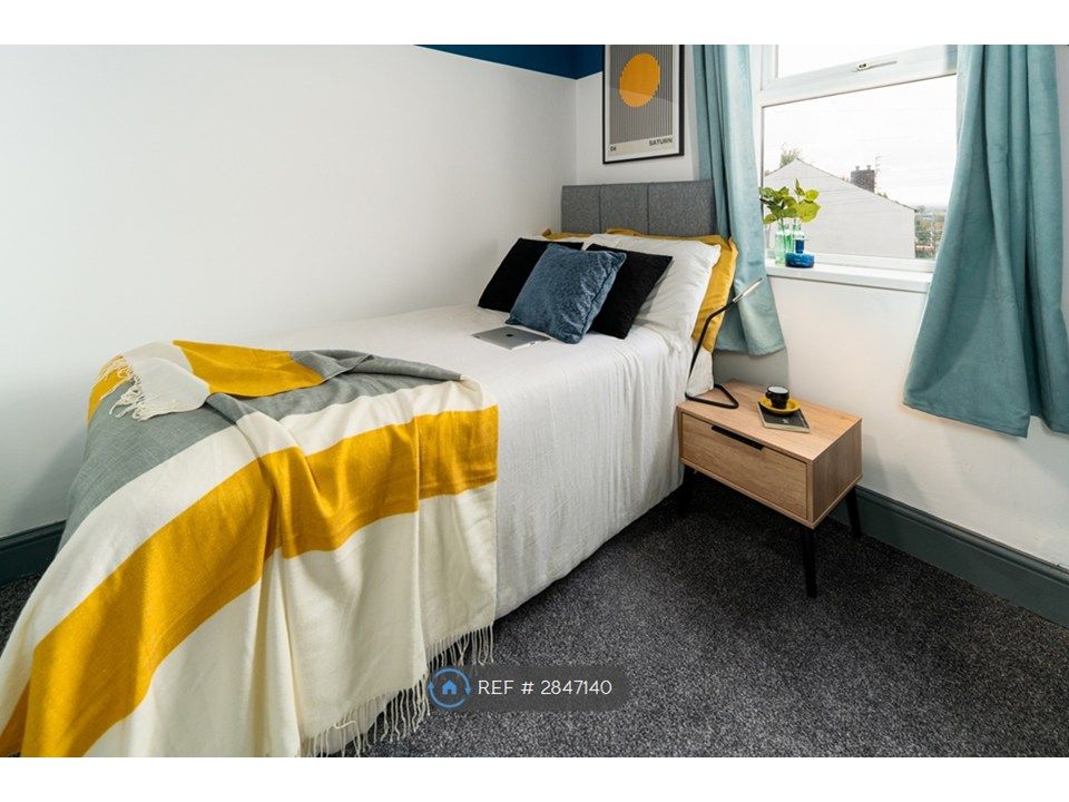 Property photo 2 of 6