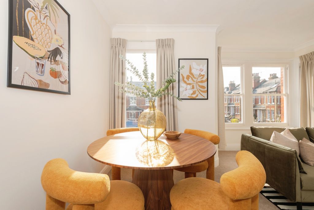 Property photo 3 of 15 Dining Area