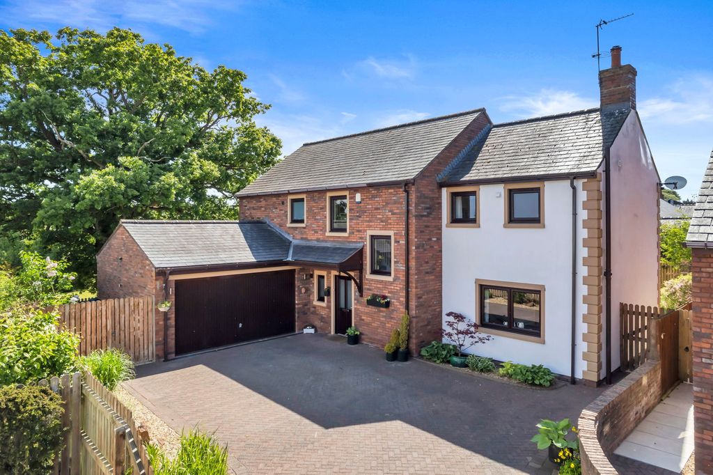 Property photo 1 of 63