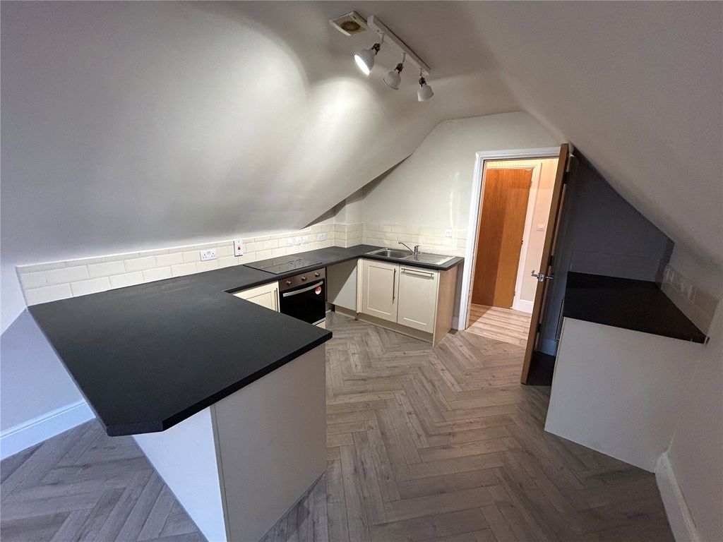 Property photo 3 of 31 Picture No. 40