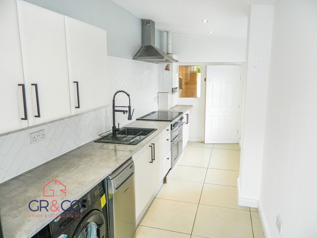 Property photo 3 of 23 2623-Pra11103-10-Raw