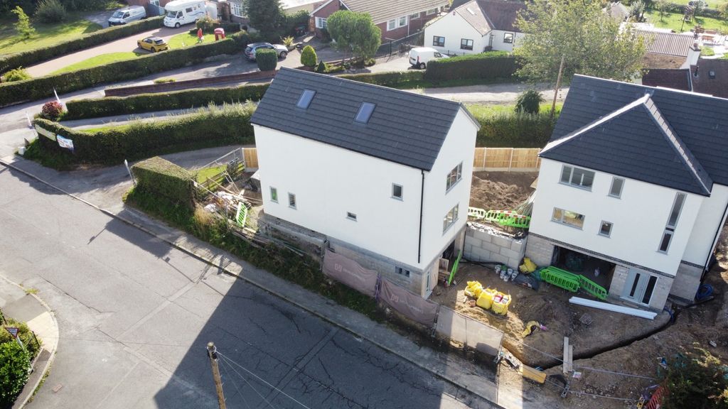 Property photo 1 of 4 5558112