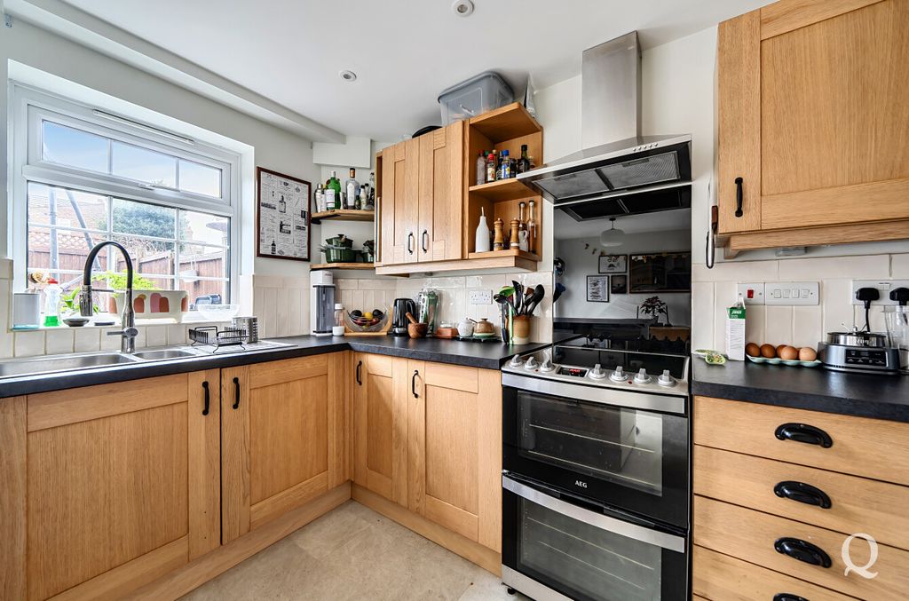 Property photo 2 of 21 48E5Bb54-1B9c-4d1...