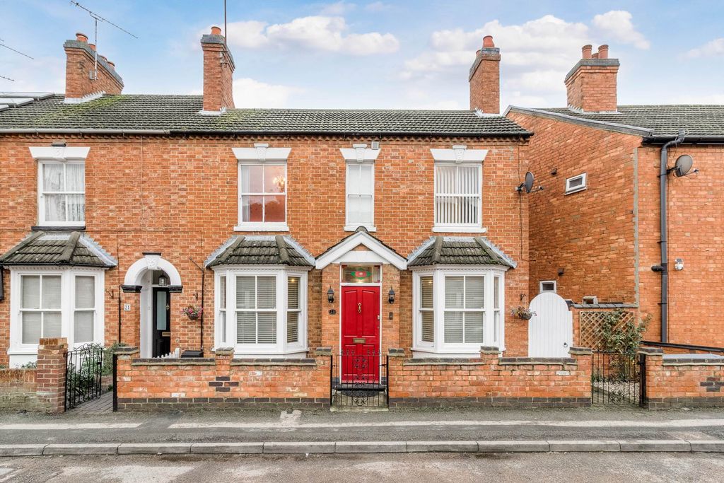 Property photo 1 of 25