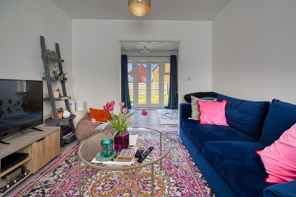 Property photo 3 of 30