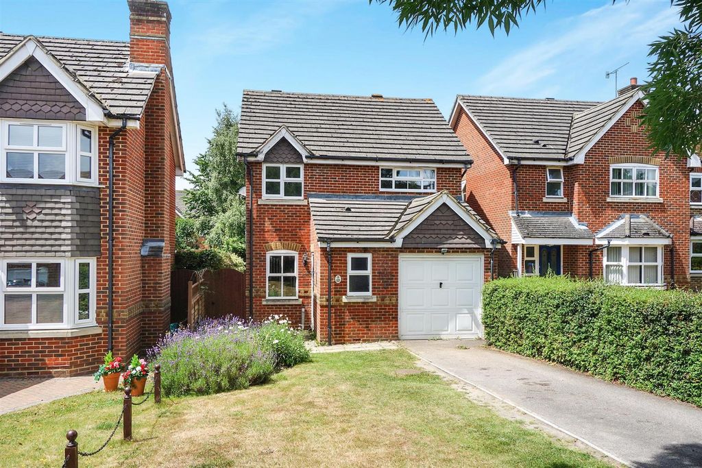 Property photo 1 of 14 Front.Jpg