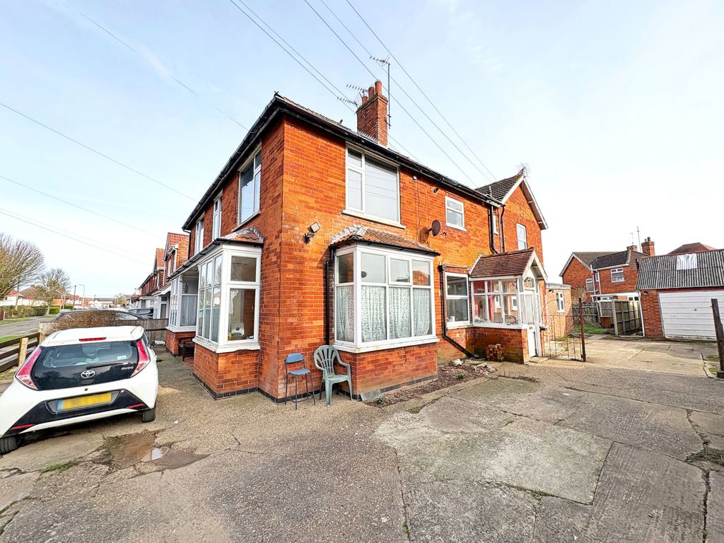 Property photo 1 of 24
