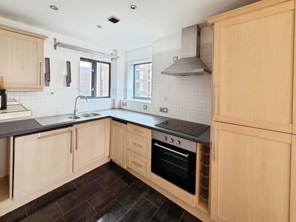 Property photo 3 of 8 Pbox-Img.Jpg