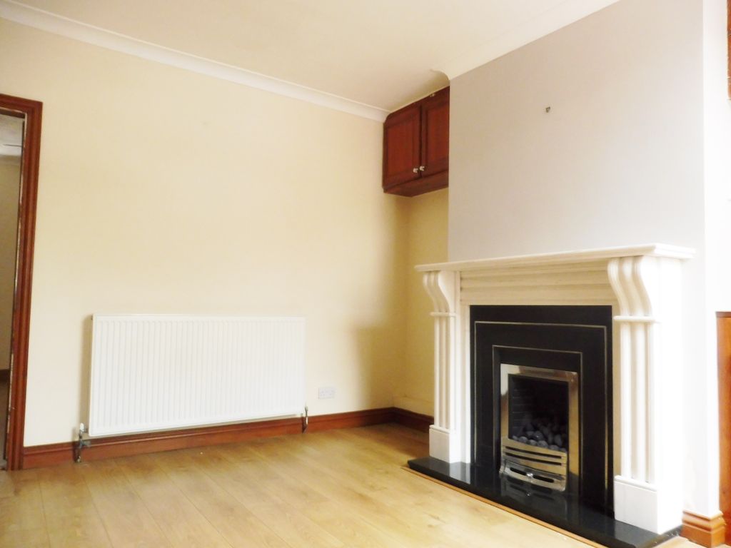 Property photo 3 of 14 Dining Room