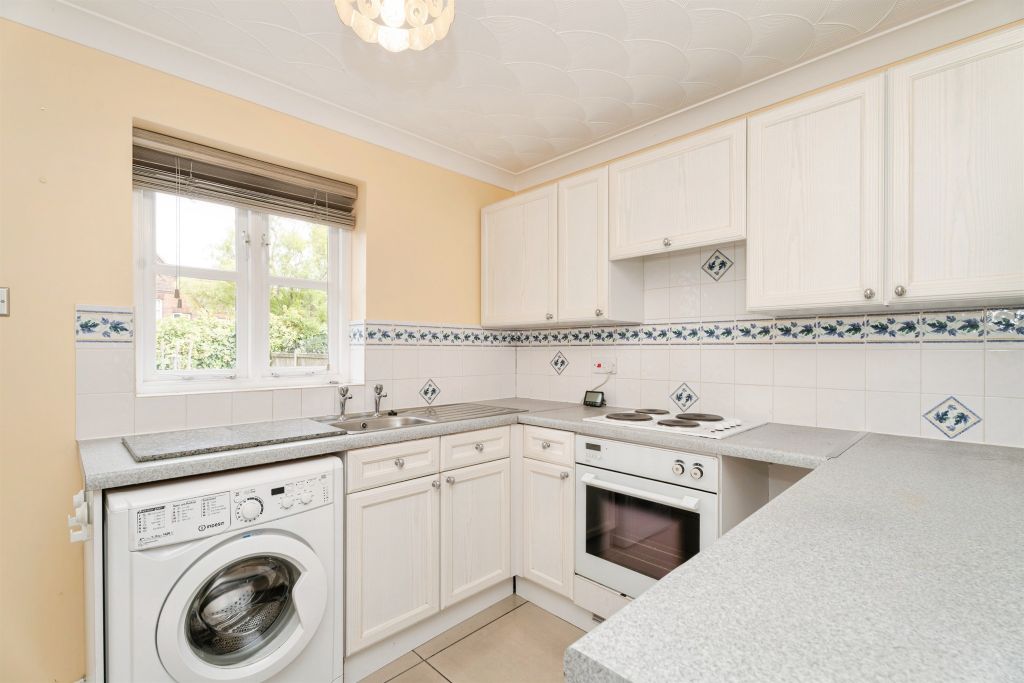 Property photo 2 of 16
