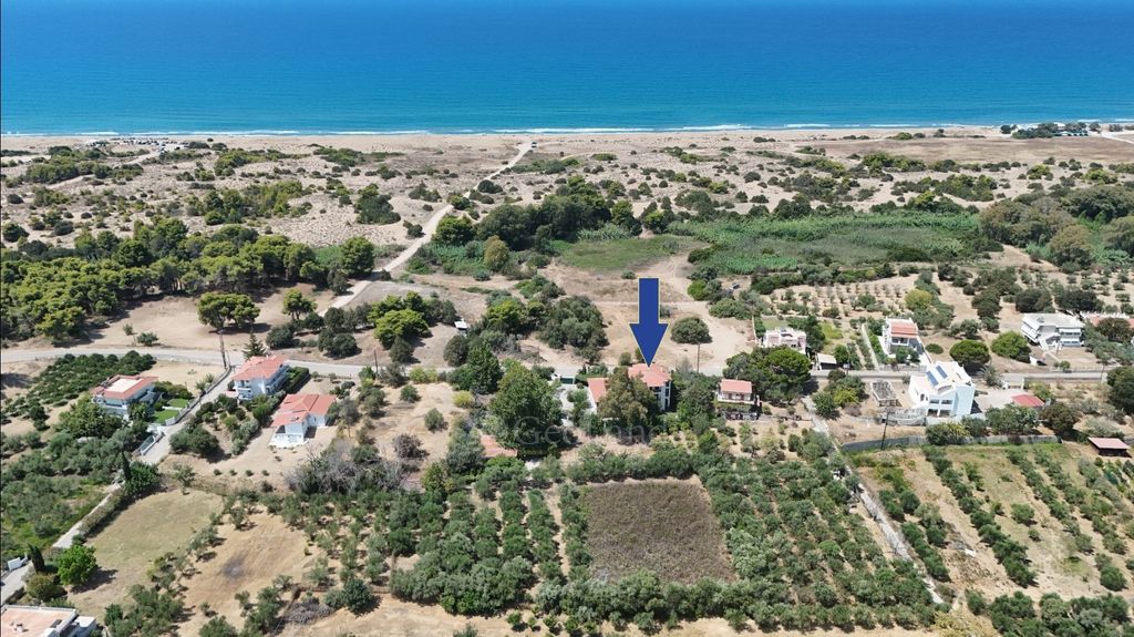 Property photo 2 of 27