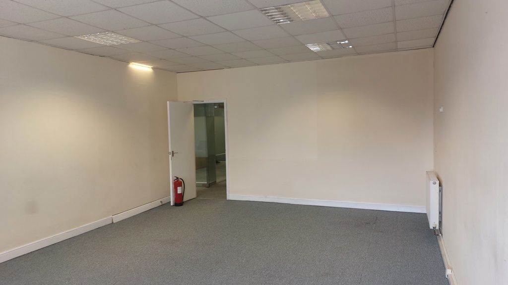 Property photo 2 of 7 Photo 2