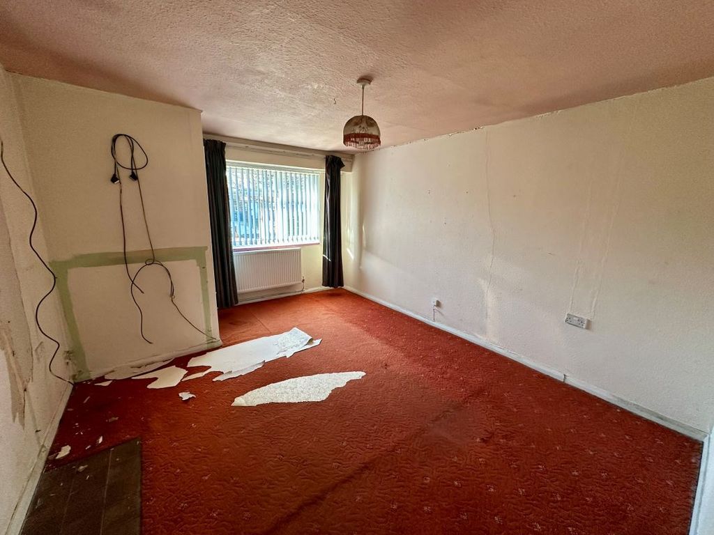 Property photo 3 of 10 Image 3