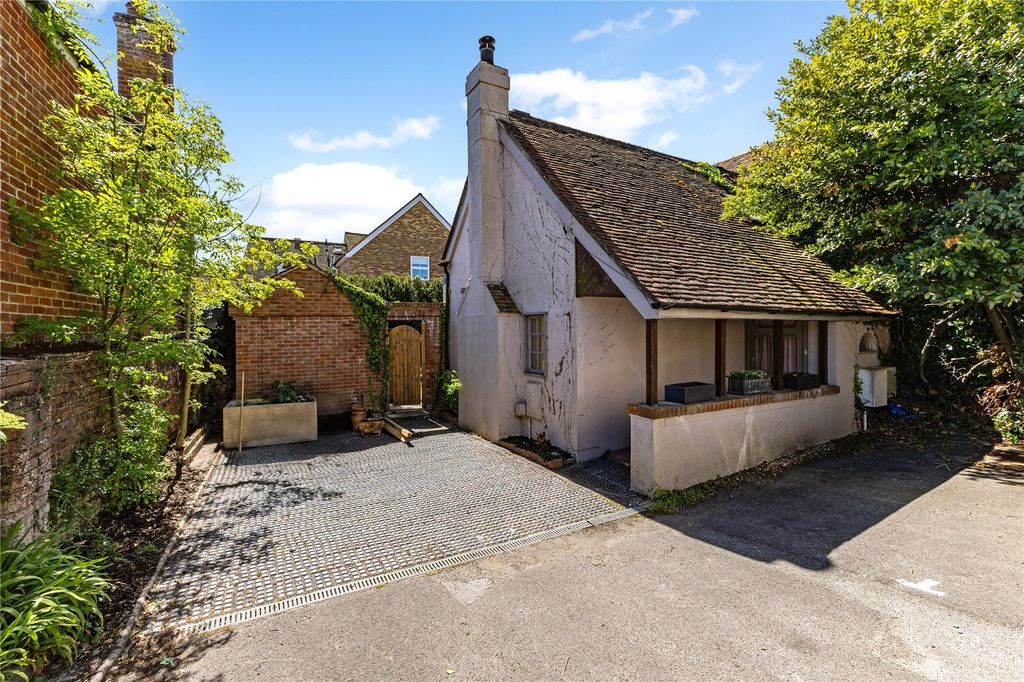 Property photo 2 of 25 Picture No. 31