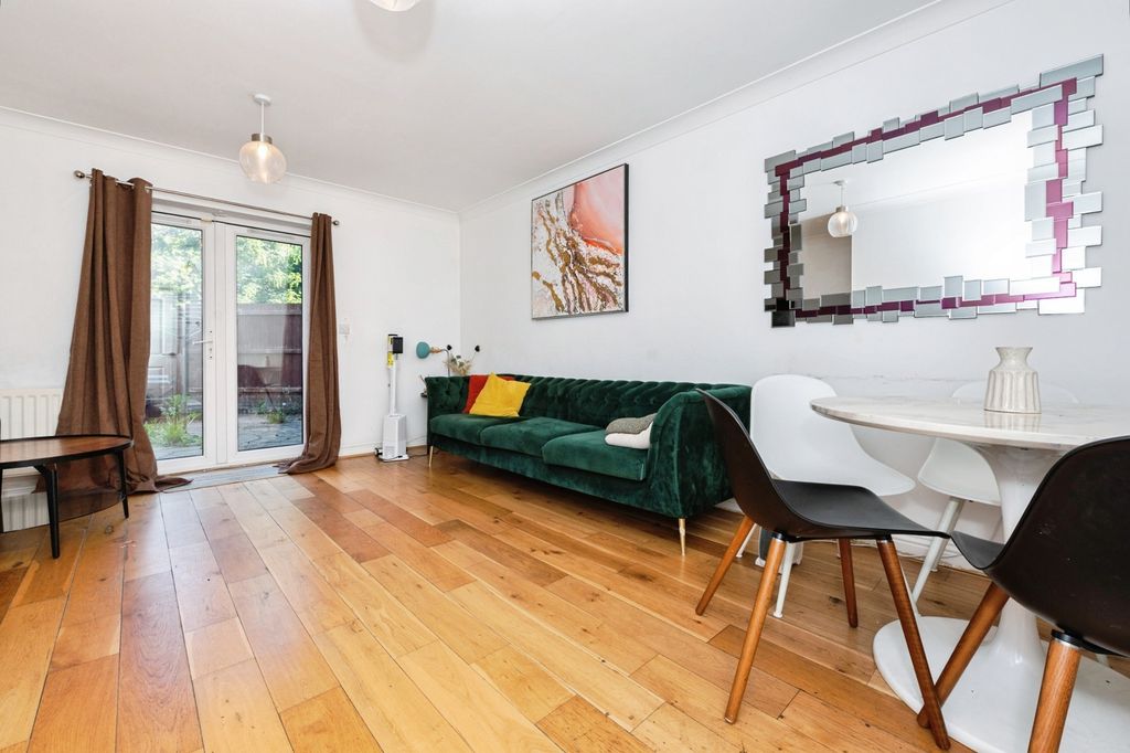 Property photo 2 of 14 Pbox-Img.Jpg