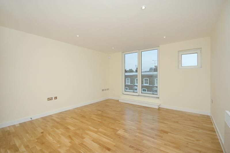 Property photo 3 of 8