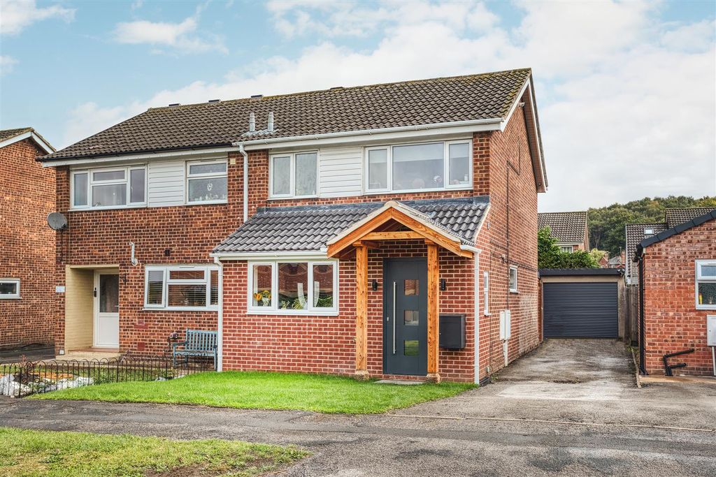 Property photo 1 of 36