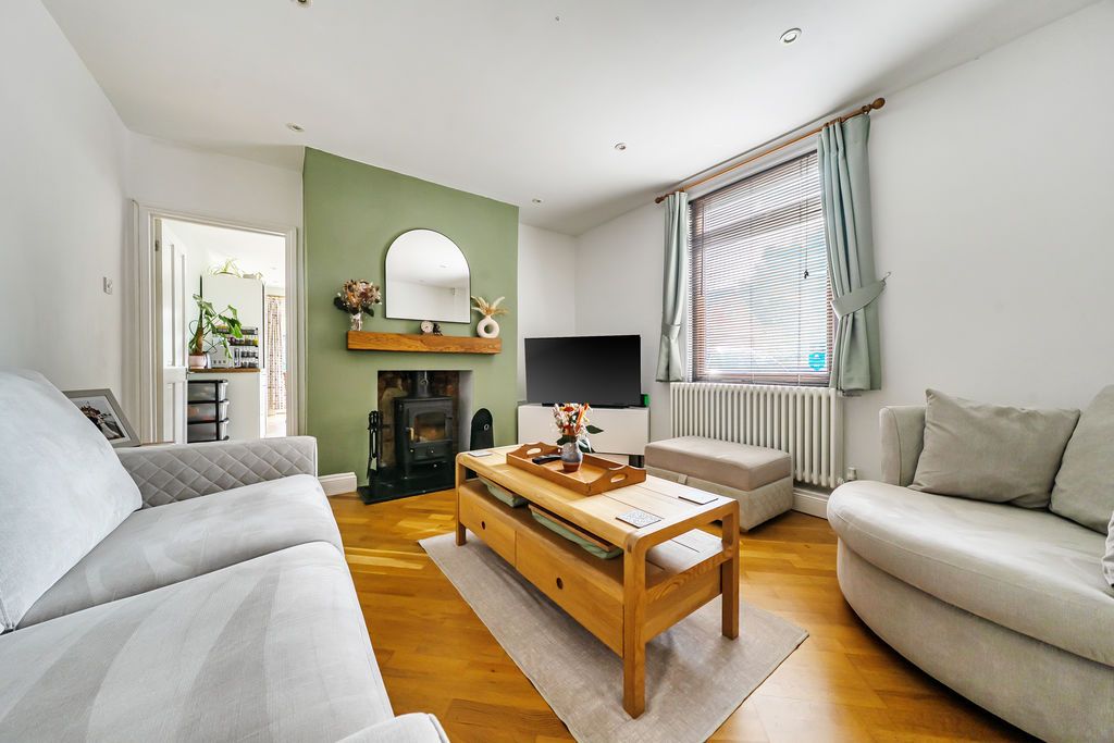 Property photo 2 of 20 Lounge