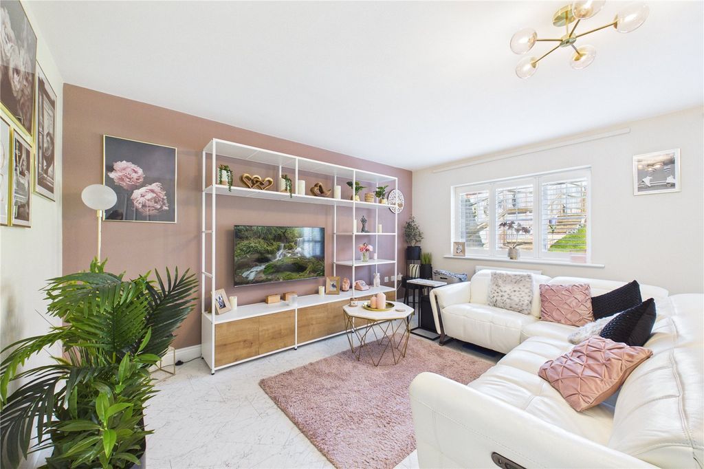 Property photo 2 of 14 Living Room