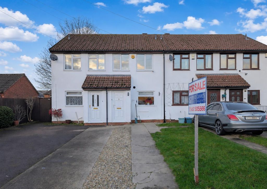 Property photo 1 of 9