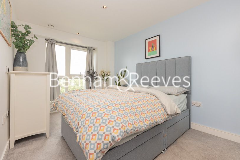 Property photo 3 of 12