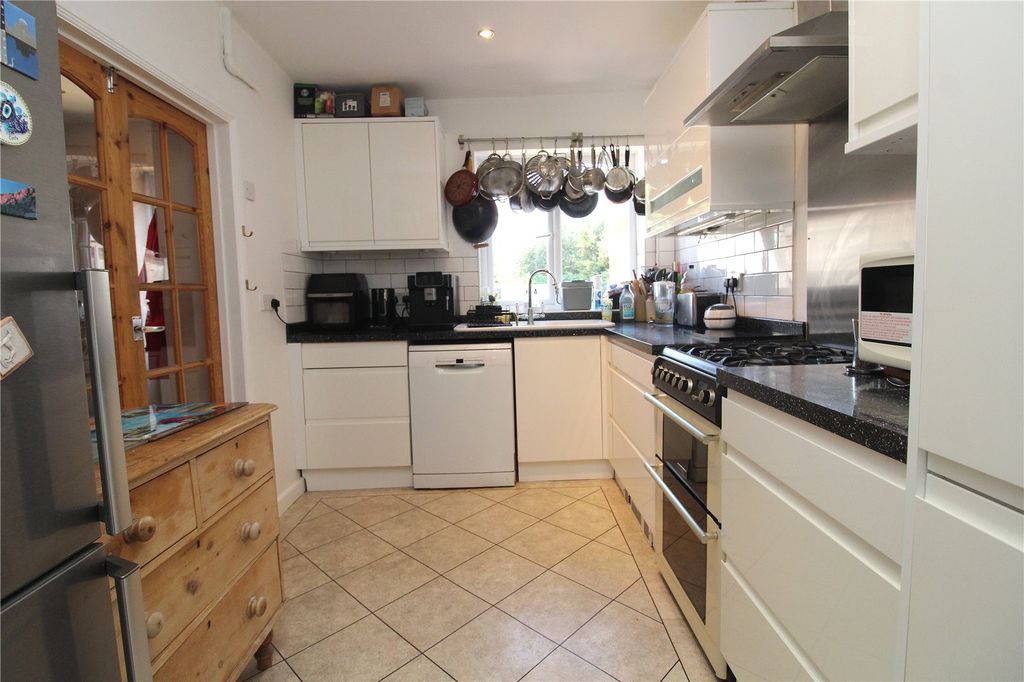 Property photo 3 of 13 Picture No. 02