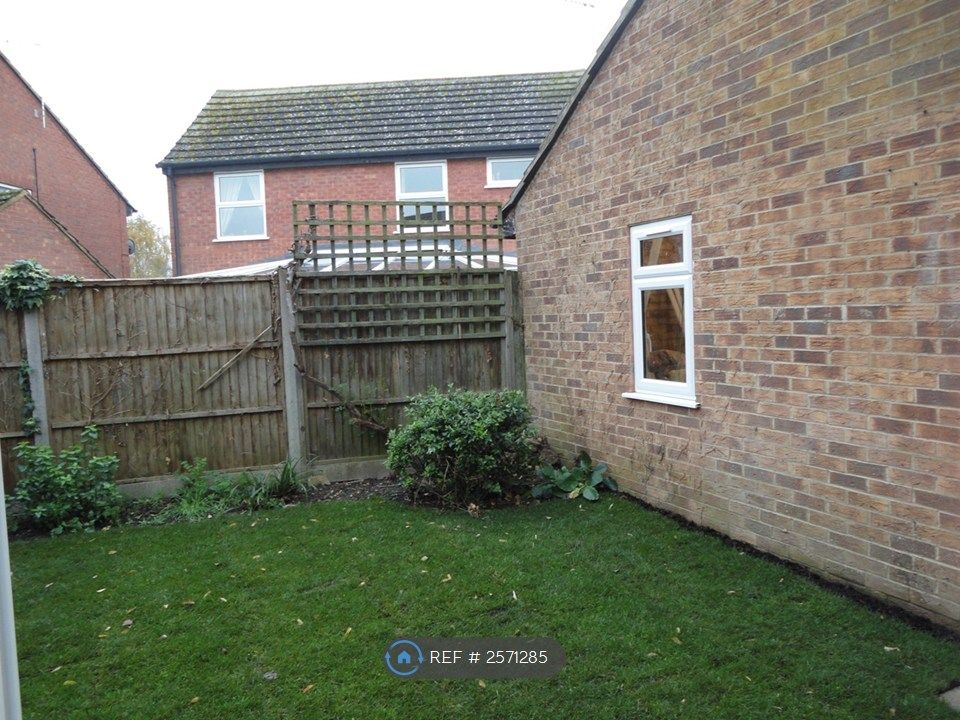 Property photo 2 of 14 Garden