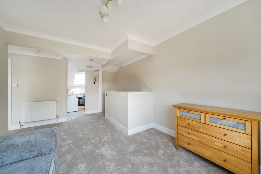 Property photo 2 of 8 1487713-5-6A50Bdd...