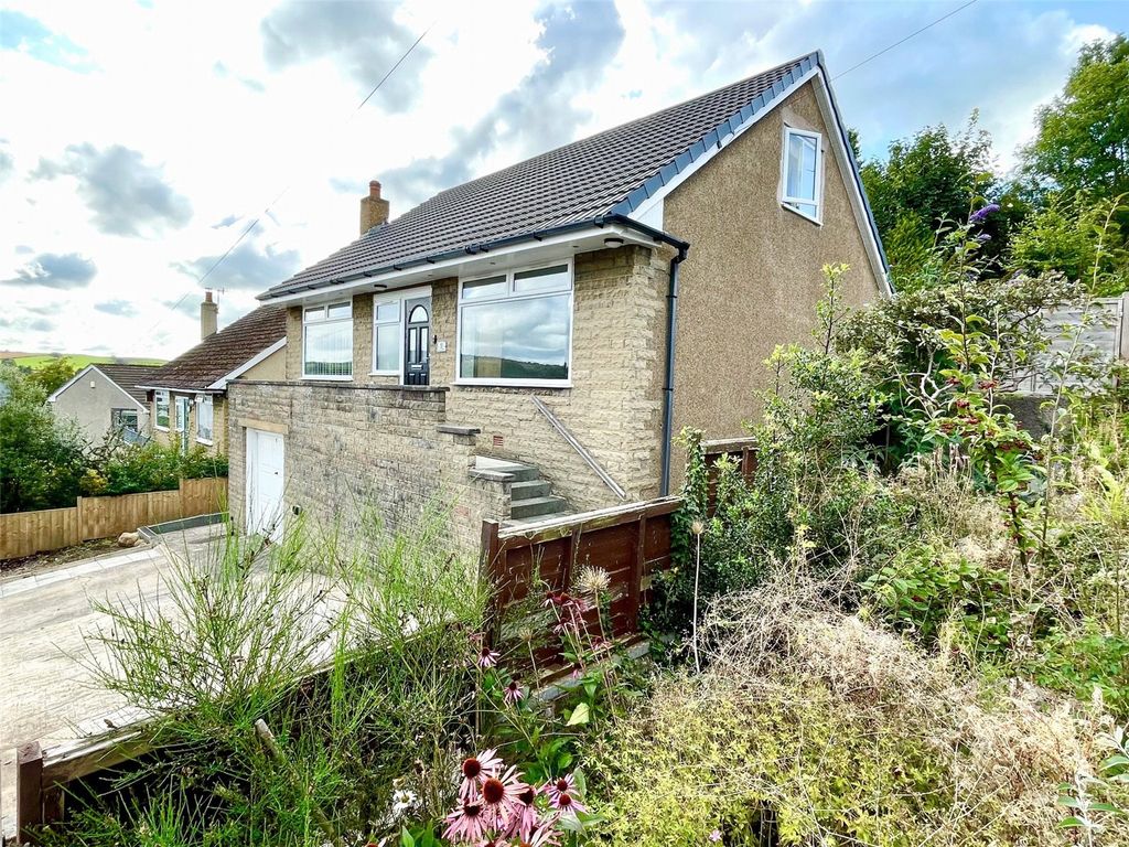 Property photo 1 of 25 External