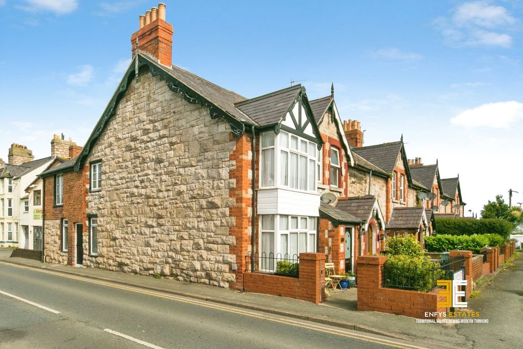 Property photo 1 of 31