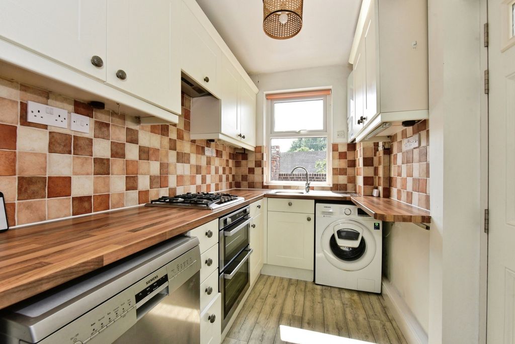 Property photo 2 of 16 Pbox-Img.Jpg