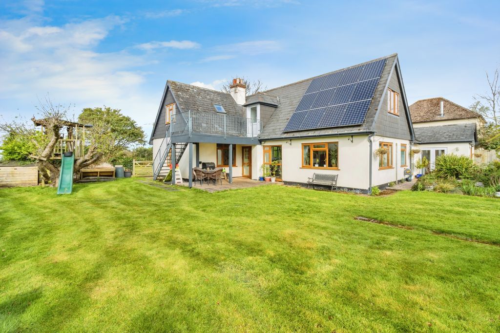 Property photo 1 of 17